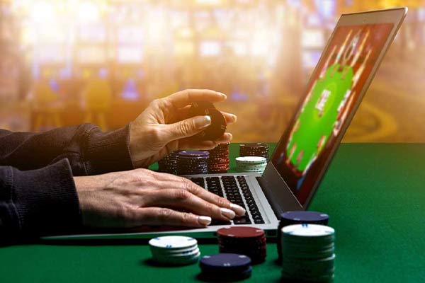 Приложение Aurora Poker на ПК